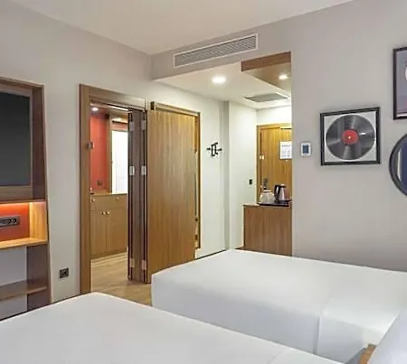 Hampton By Hilton Airport, Arnavutkoy Hotel Istanbul